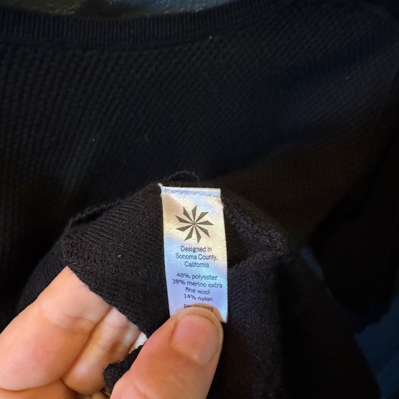 Athleta Black Long Sleeve Merino Wool Blend Sweater Size Small - Picture 4 of 4